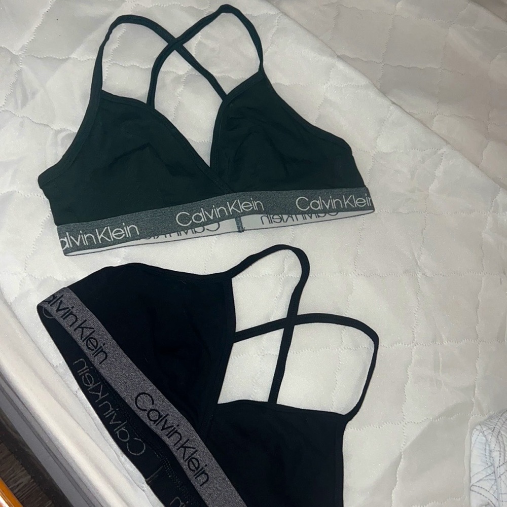 Calvin Klein Women's Motive Cotton Lightly Lined Bralette Bra